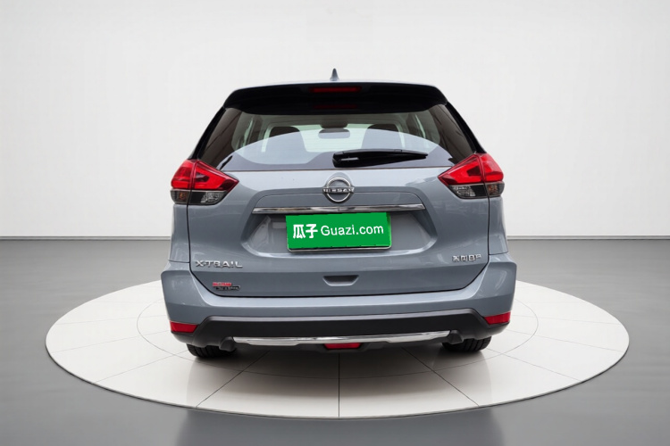 日产 奇骏 2025款 荣誉 2.0L 两驱领先版车身外观6