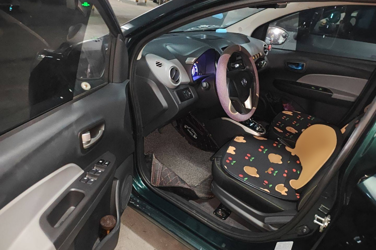 长安欧尚 奔奔E-Star 2021款 国民版 心悦版（快充版）磷酸铁锂（31.18kWh）中控内饰20