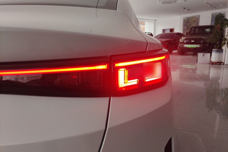 长安启源A05 2024款 145 Max车身外观9