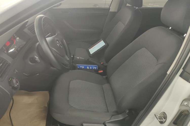 大众 桑塔纳 2021款 1.5L 手动风尚版中控内饰19