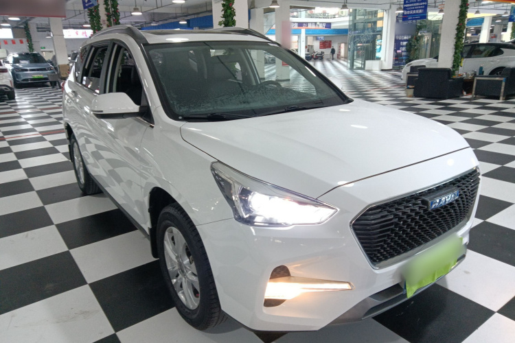 哈弗M6 2018款 改款 1.5T DCT两驱精英型车身外观3