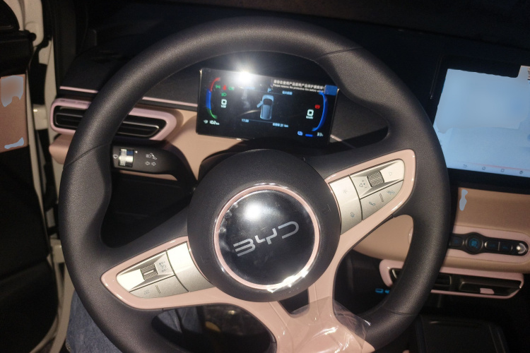 比亚迪 海鸥 2025款 305km 活力版中控内饰13