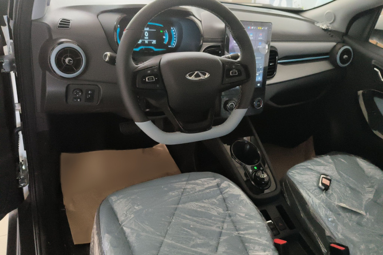 奇瑞 小蚂蚁 2024款 改款 青春版 251km 真爱版 23.99kWh中控内饰7003