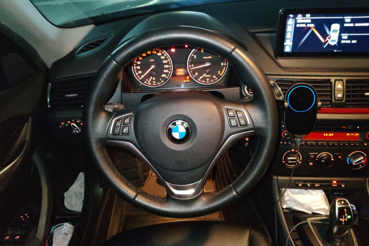 宝马X1 2015款 sDrive18i 时尚晋级版中控内饰13