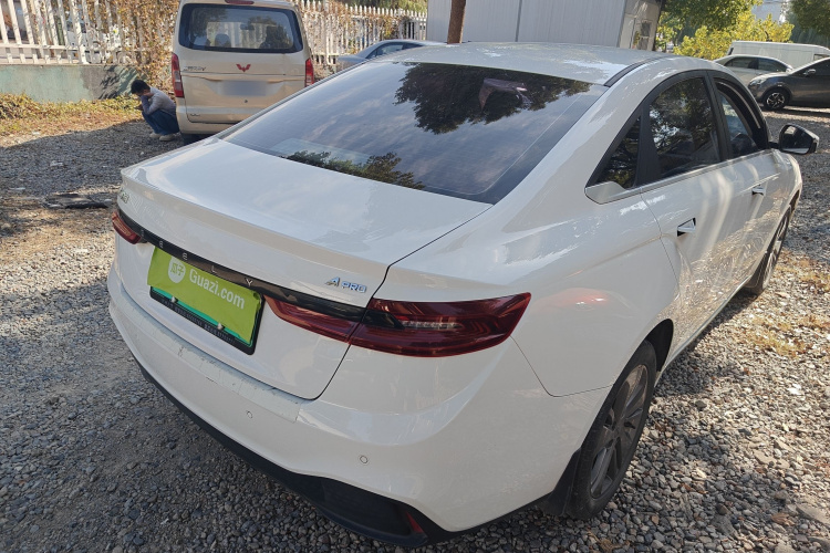 吉利几何A 2022款 Pro 430KM 青苹果Pro车身外观7