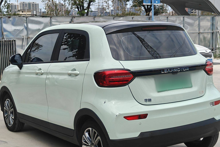 零跑汽车 零跑T03 2024款 403舒享版车身外观6007