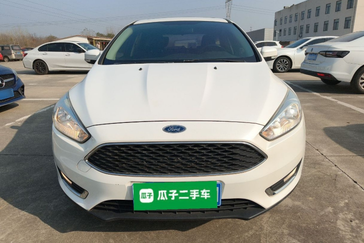 福特 福克斯 2015款 两厢 EcoBoost 125 手动超能风尚型车身外观6001