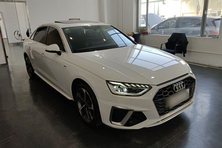 奥迪A4L 2024款 40 TFSI 时尚动感型车身外观3