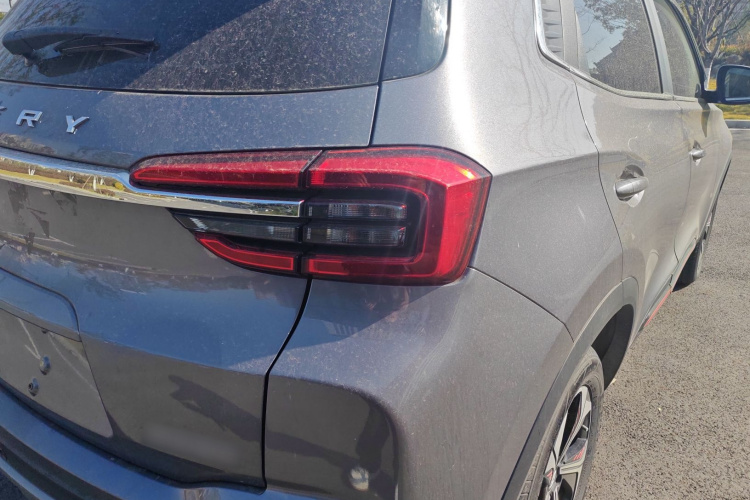 奇瑞 瑞虎5x 2022款 超级英雄版 1.5L CVT豪华型车身外观9