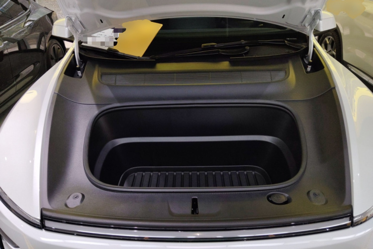 特斯拉 Model Y 2025款 后轮驱动 首发版机舱底盘24