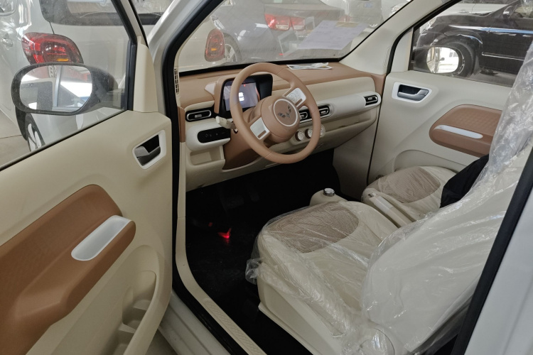 五菱汽车 宏光MINIEV 2024款 第三代 215km 青春版中控内饰20