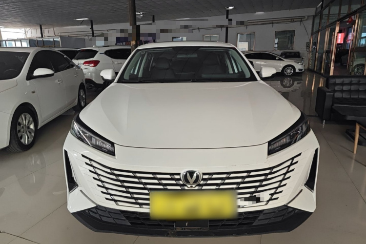 长安 逸动 2024款 1.5T GDI自动 旗舰型车身外观2