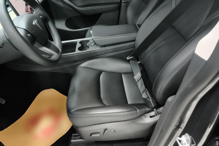 特斯拉 Model Y 2022款 改款 后轮驱动版局部细节19