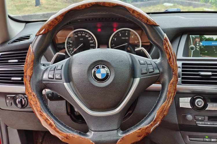 宝马X6 2013款 xDrive35i中控内饰7001