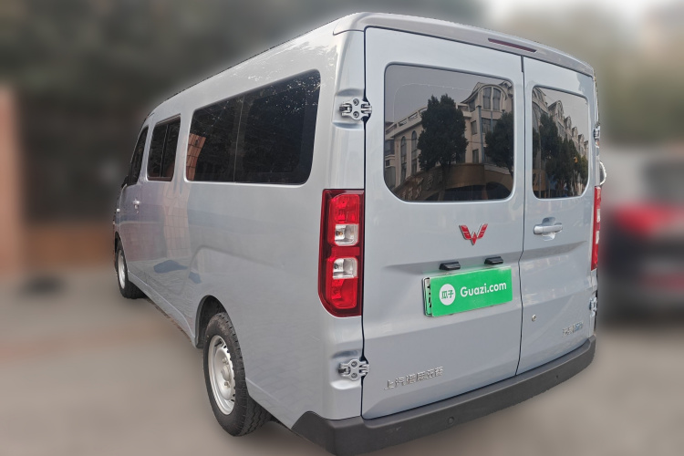 五菱汽车 五菱扬光 2024款 300KM 舒适型客车版 75kW车身外观5