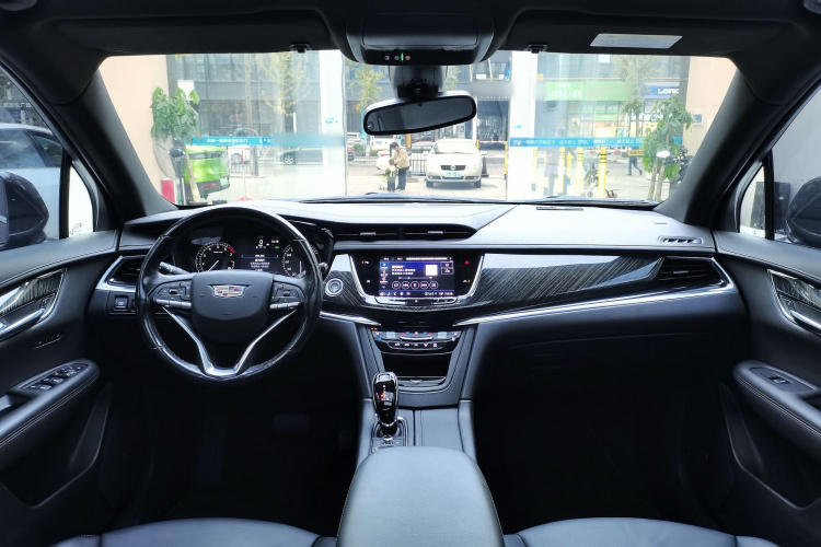 凯迪拉克XT6 2021款 2.0T 七座四驱豪华型中控内饰7003