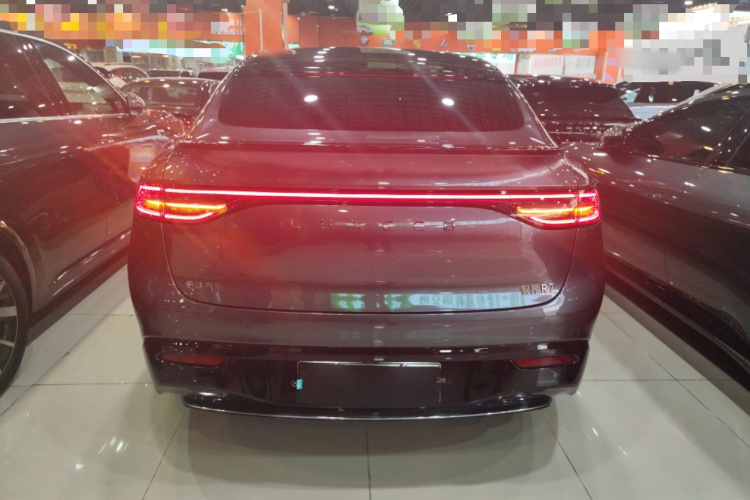 鸿蒙智行 智界R7 2025款 增程 251km Pro车身外观6004