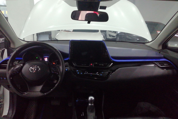 丰田C-HR 2021款 2.0L 豪华版中控内饰7002