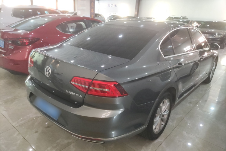 大众 迈腾 2017款 330TSI DSG 豪华型车身外观7