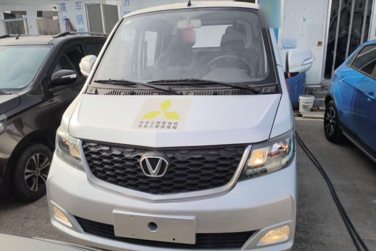 成功汽车 斑马 2022款 1.5L舒适型双排栏板 DAM15KR车身外观2