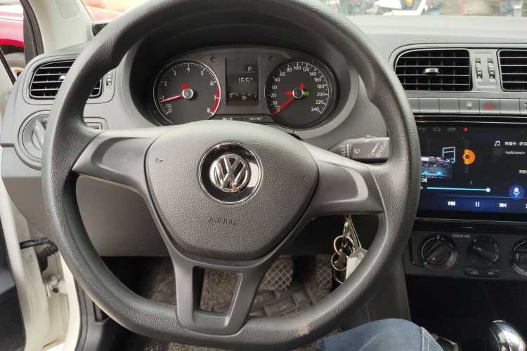 大众 Polo 2016款 1.4L 自动风尚型局部细节13
