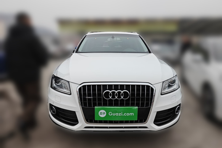 奥迪Q5 2016款 40 TFSI 技术型车身外观2