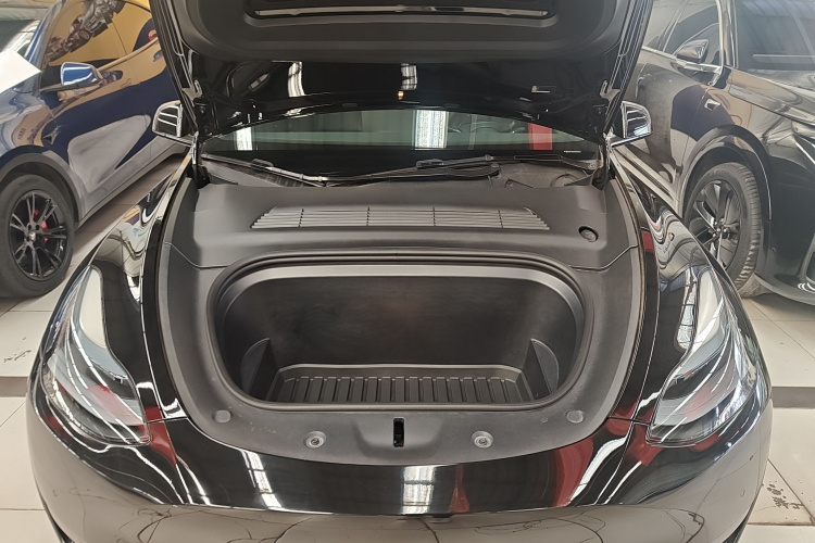 特斯拉 Model Y 2022款 改款 后轮驱动版机舱底盘24