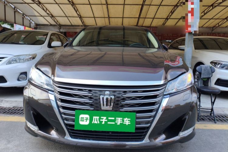 丰田 皇冠 2015款 2.0T 时尚版车身外观6001