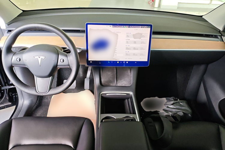 特斯拉 Model Y 2022款 后轮驱动版中控内饰12