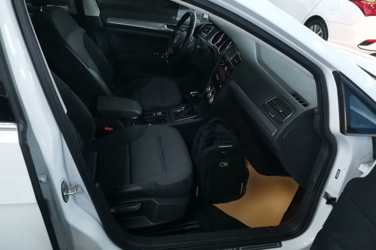 大众 高尔夫 2020款 挚爱版 280TSI DSG舒适型局部细节41