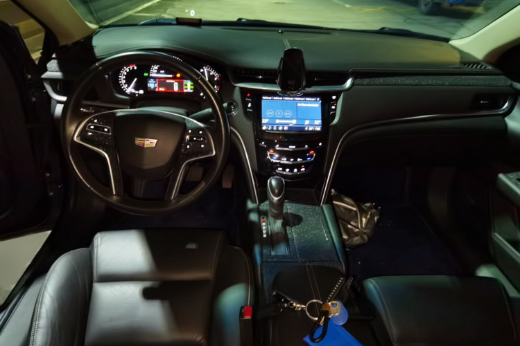 凯迪拉克XTS 2018款 28T 精英型中控内饰7002