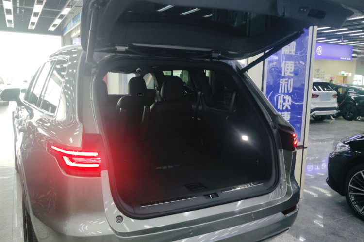 理想汽车 理想ONE 2021款 增程6座版局部细节23