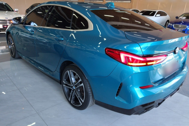 宝马2系(进口) 2023款 225i 四门轿跑车 M运动套装车身外观4