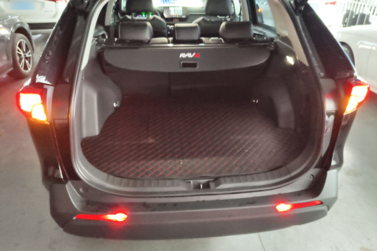 丰田 RAV4荣放 2024款 2.0L CVT两驱都市版局部细节23