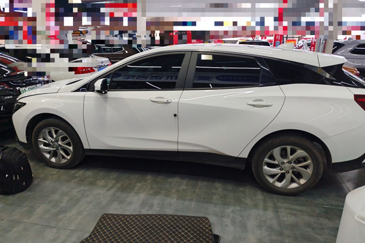 别克 微蓝6 2024款 450km 出行版车身外观6003