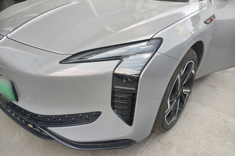 红旗EH7 2024款 760 Pro+ 四驱版局部细节36