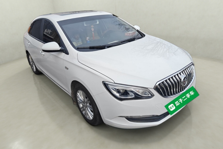 别克 英朗 2016款 15N 自动精英型车身外观3