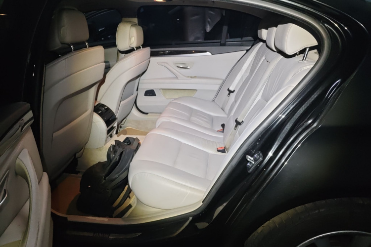 宝马5系 2013款 525Li 豪华型中控内饰7004