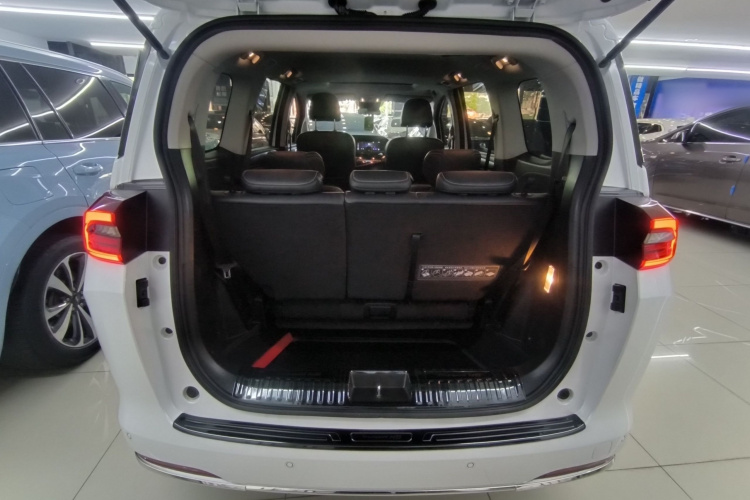 广汽传祺 传祺M6 2023款 PRO 270T DCT豪华版机舱底盘23