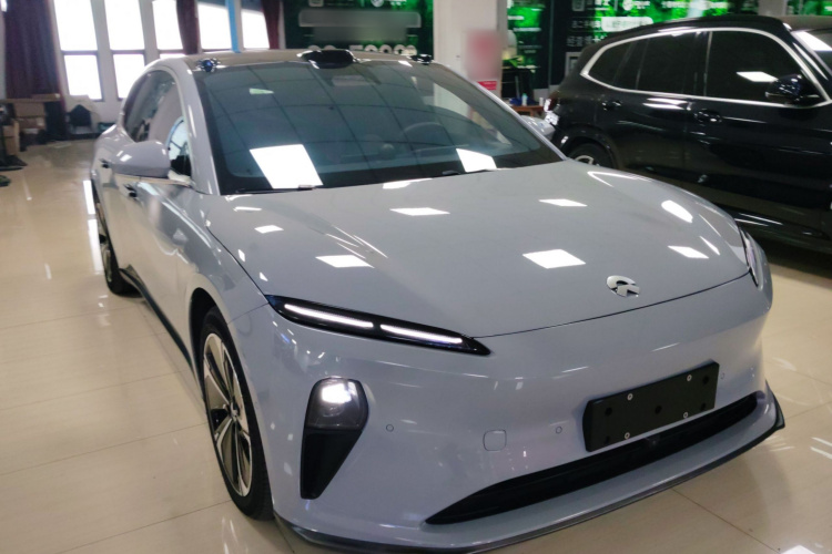 蔚来ET5T 2023款 75kWh Touring车身外观3