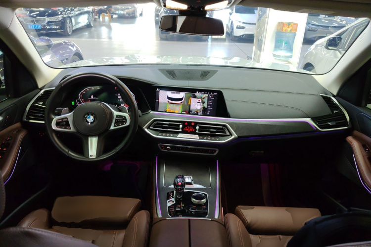 宝马X5(进口) 2021款 改款 xDrive30i M运动套装中控内饰12