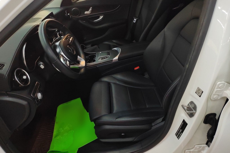 奔驰C级 2020款 改款 C 200 L 时尚型运动版中控内饰19