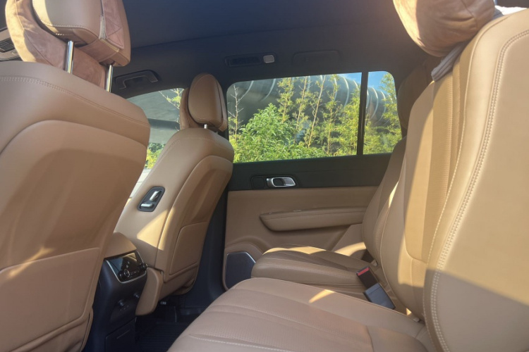 理想汽车 理想ONE 2020款 增程6座版局部细节9002