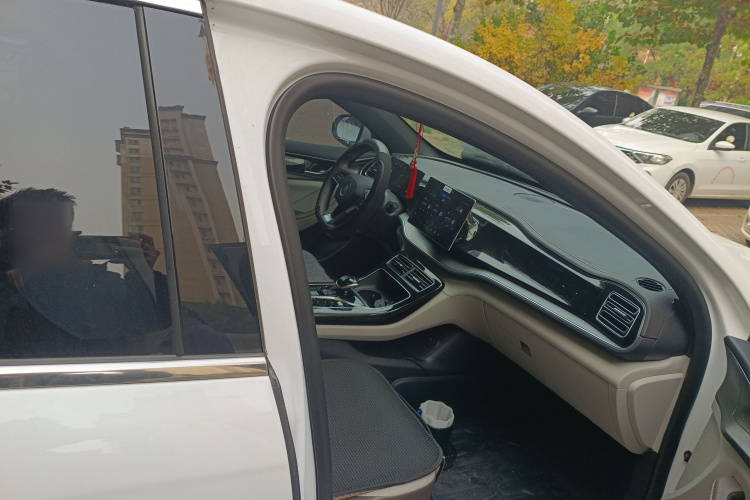 比亚迪 秦PLUS 2023款 冠军版 DM-i 120KM领先型局部细节9005