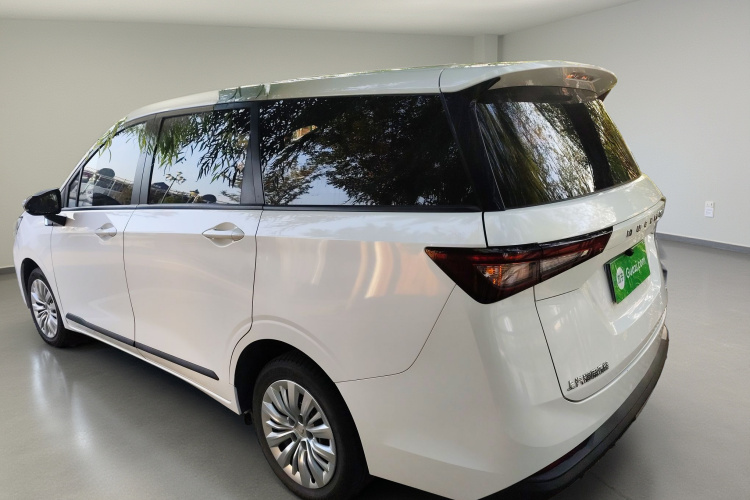 五菱汽车 五菱佳辰 2022款 1.5L 手动乐享精英型车身外观5