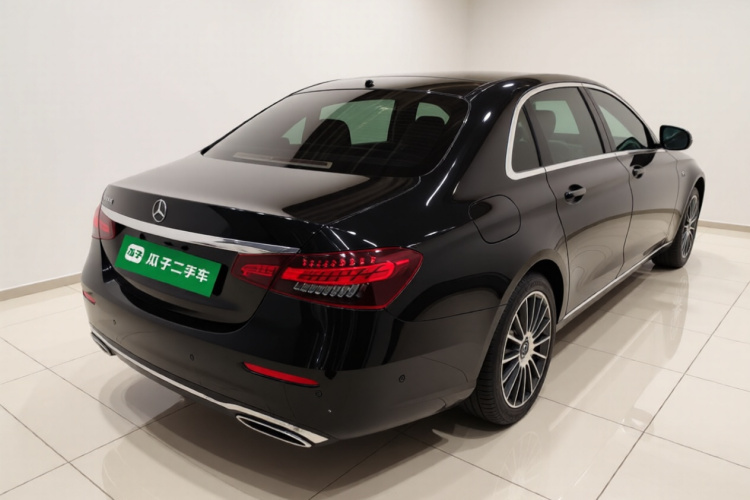 奔驰E级 2021款 E 260 L车身外观7