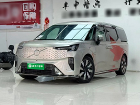 沃尔沃EM90 2025款 Ultra 六座