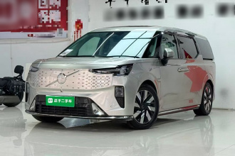 沃尔沃EM90 2025款 Ultra 六座