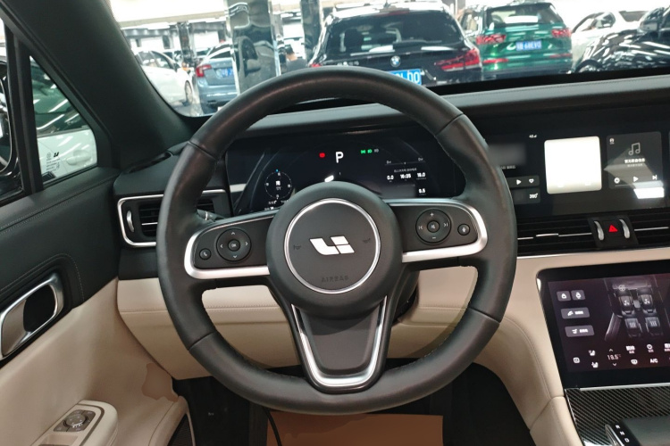 理想汽车 理想ONE 2020款 增程6座版中控内饰13