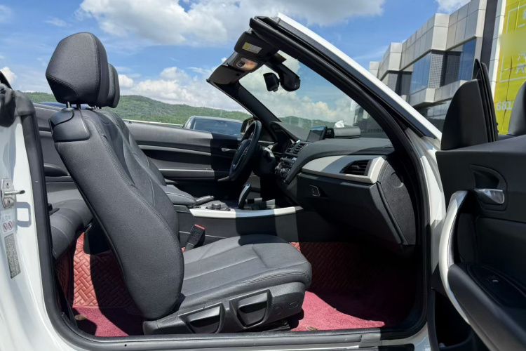 宝马2系(进口) 2015款 218i 敞篷轿跑车中控内饰7005